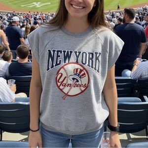 VINTAGE New York Yankees short sleeve sweatshirt L RARE